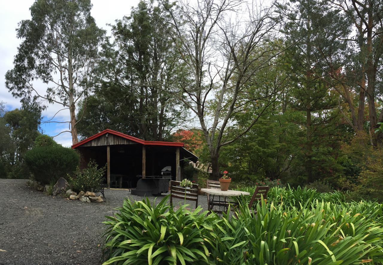 Brigadoon Cottages Haunted Hills Exterior photo